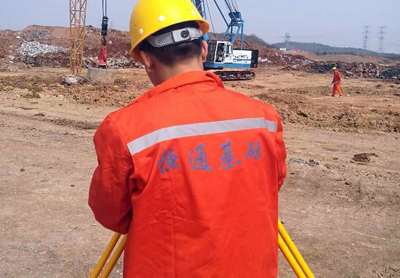 強(qiáng)夯施工地基實(shí)壓設(shè)備(圖1)